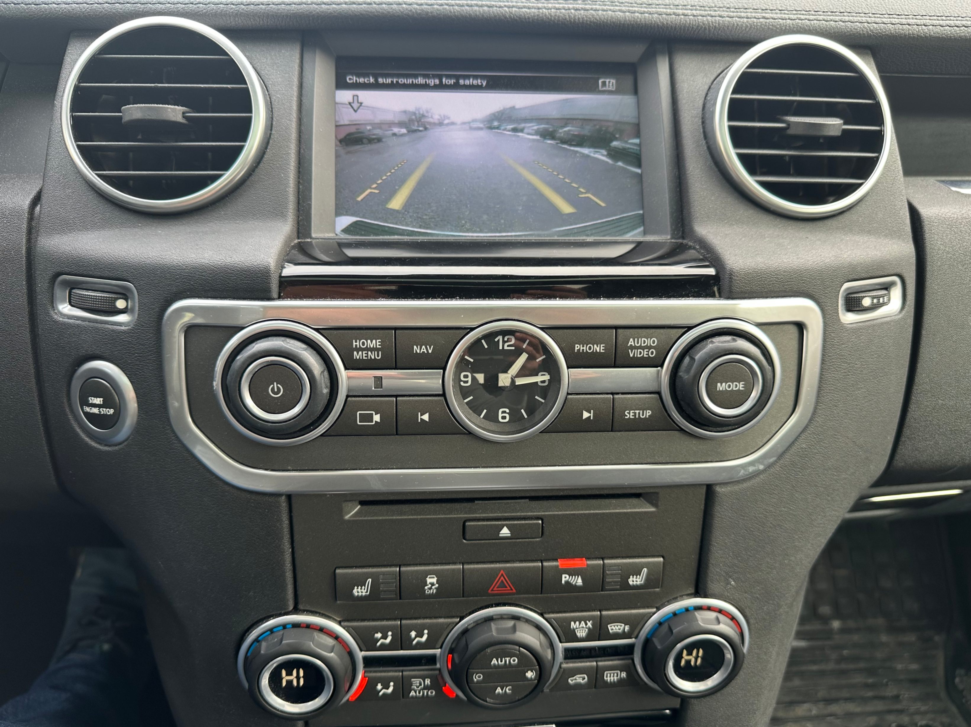/yarafinecars/2016-LandRover-LR4-8835061049711739.jpg