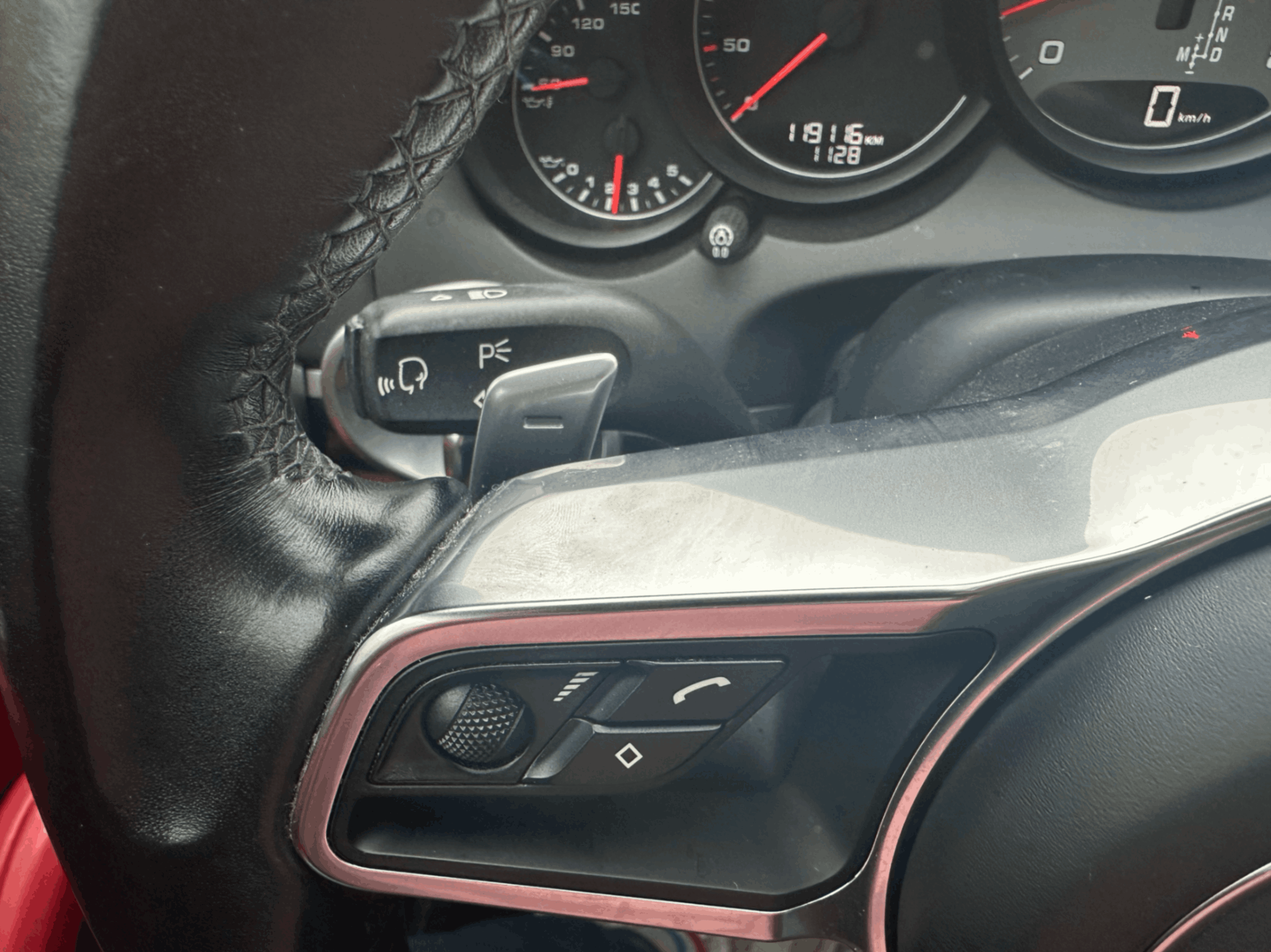 /yarafinecars/2017-Porsche-Cayenne-12797302112697562.jpg