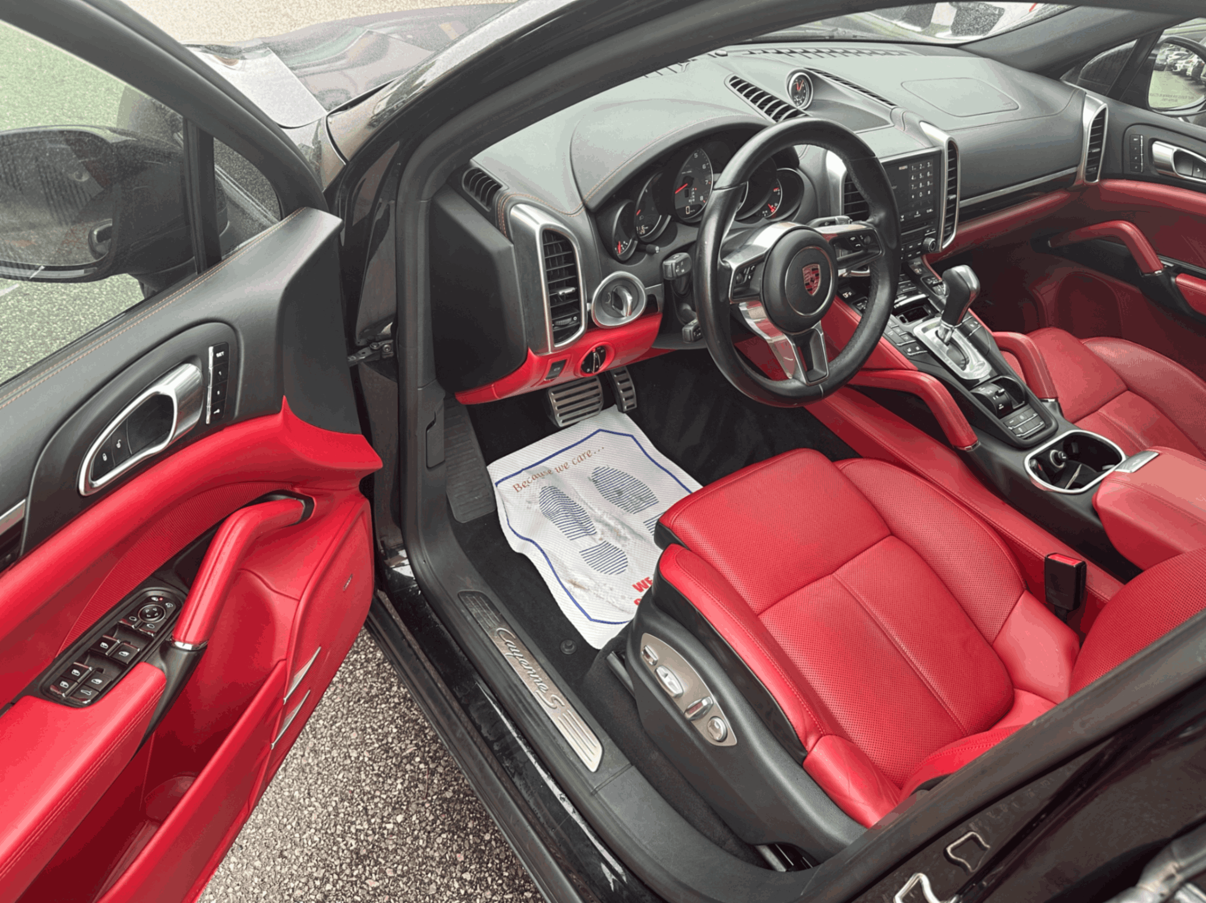 /yarafinecars/2017-Porsche-Cayenne-635882630145659.jpg