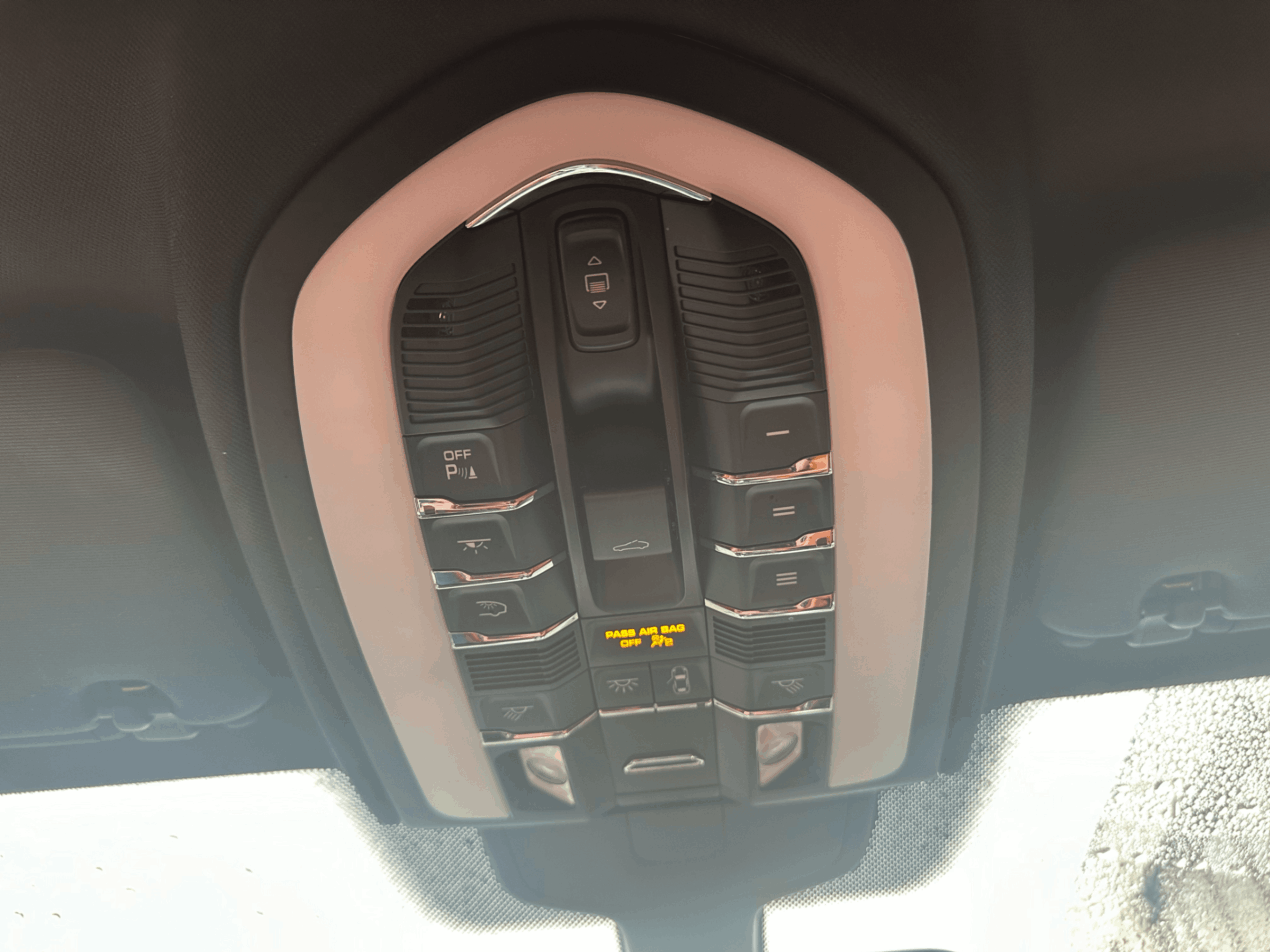 /yarafinecars/2017-Porsche-Cayenne-6668871840423096.jpg