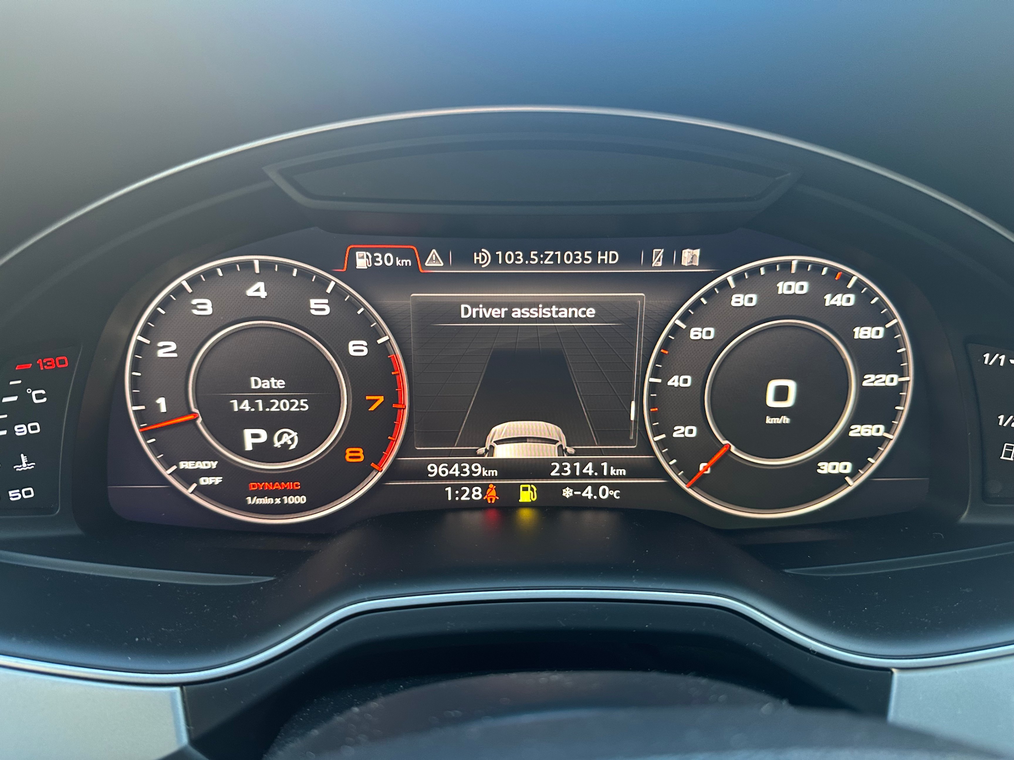 /yarafinecars/2018-Audi-Q7-072668066741292.jpg
