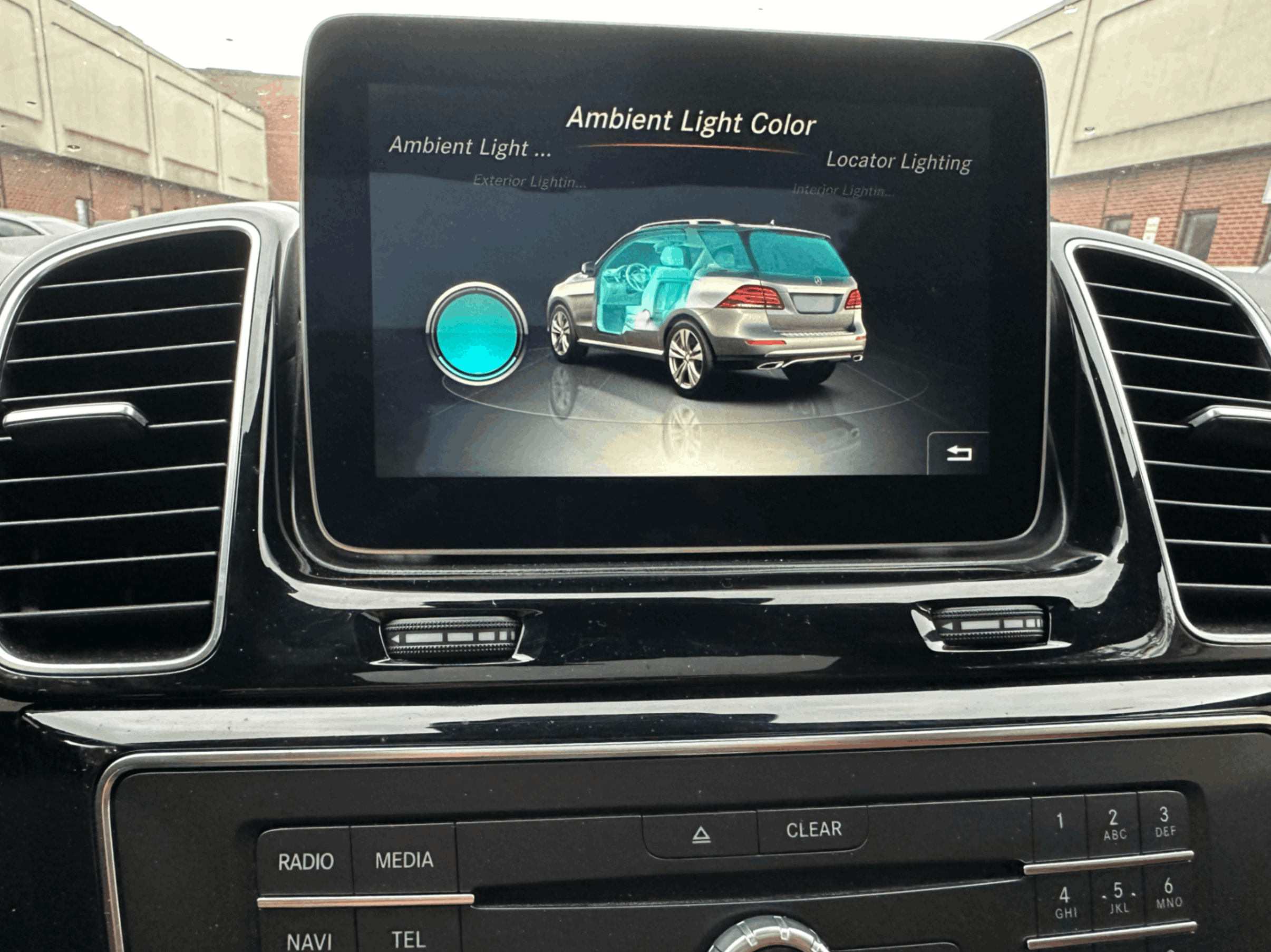 /yarafinecars/2018-Mercedes-Benz-GLE-class-05203524715820795.jpg