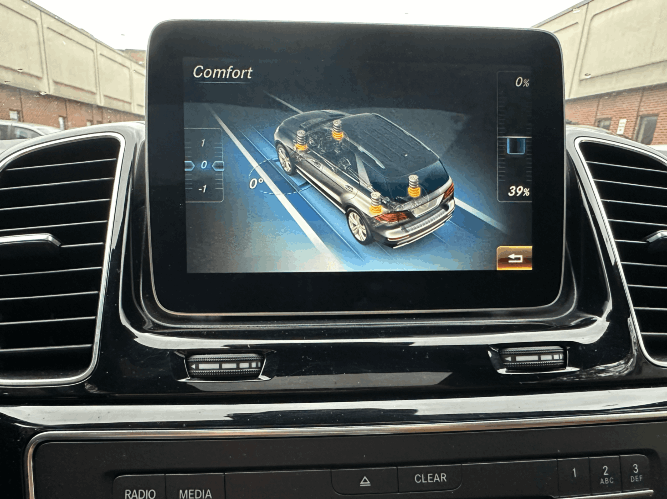 /yarafinecars/2018-Mercedes-Benz-GLE-class-10683752992692197.jpg