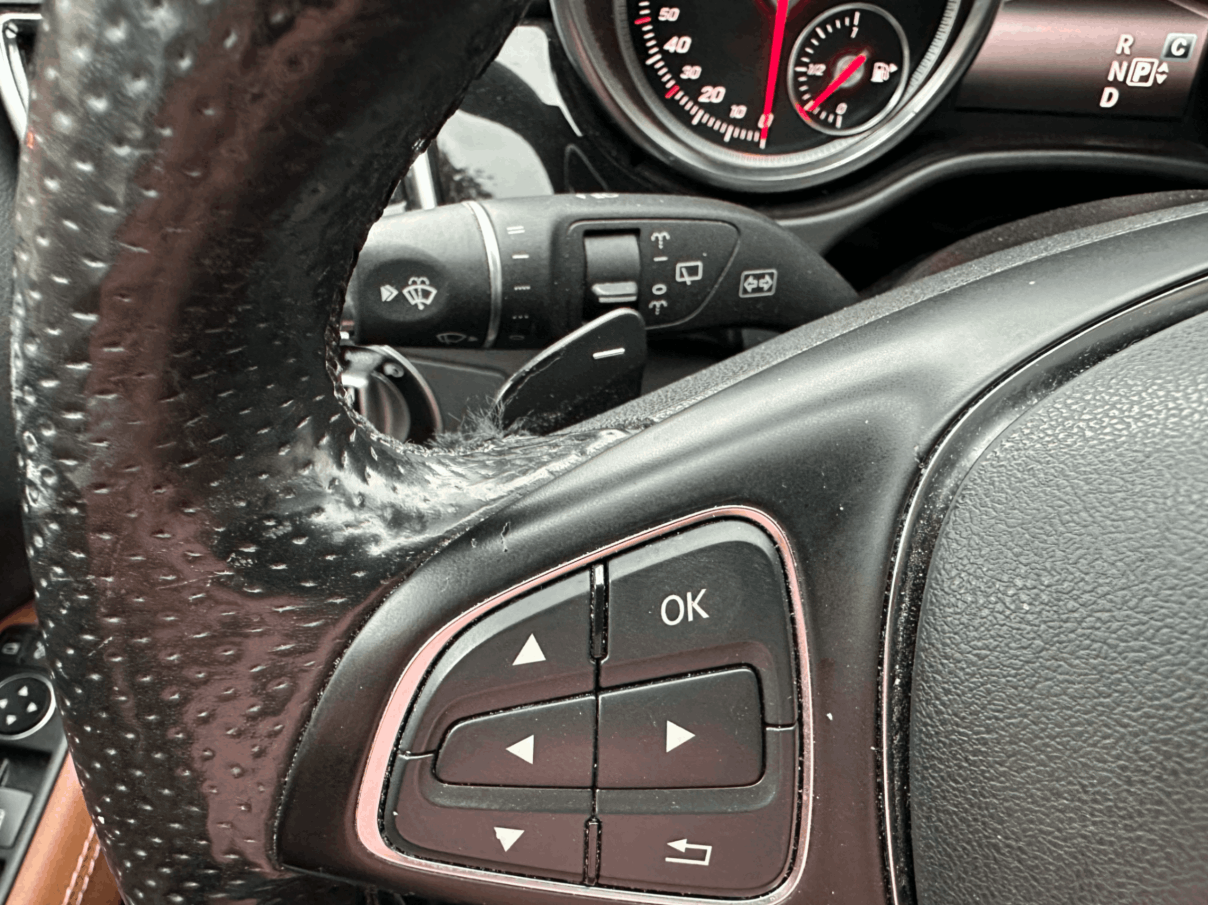 /yarafinecars/2018-Mercedes-Benz-GLE-class-2567190928991756.jpg