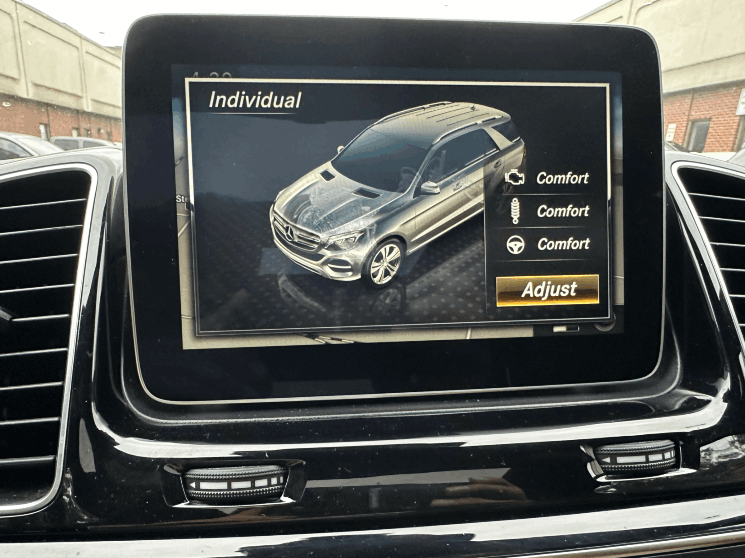 /yarafinecars/2018-Mercedes-Benz-GLE-class-5857340777803206.jpg