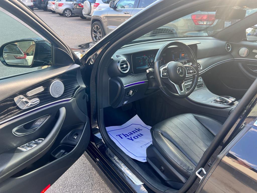 /yarafinecars/2019-Mercedes-Benz-E-Class-16960508181280942.jpg