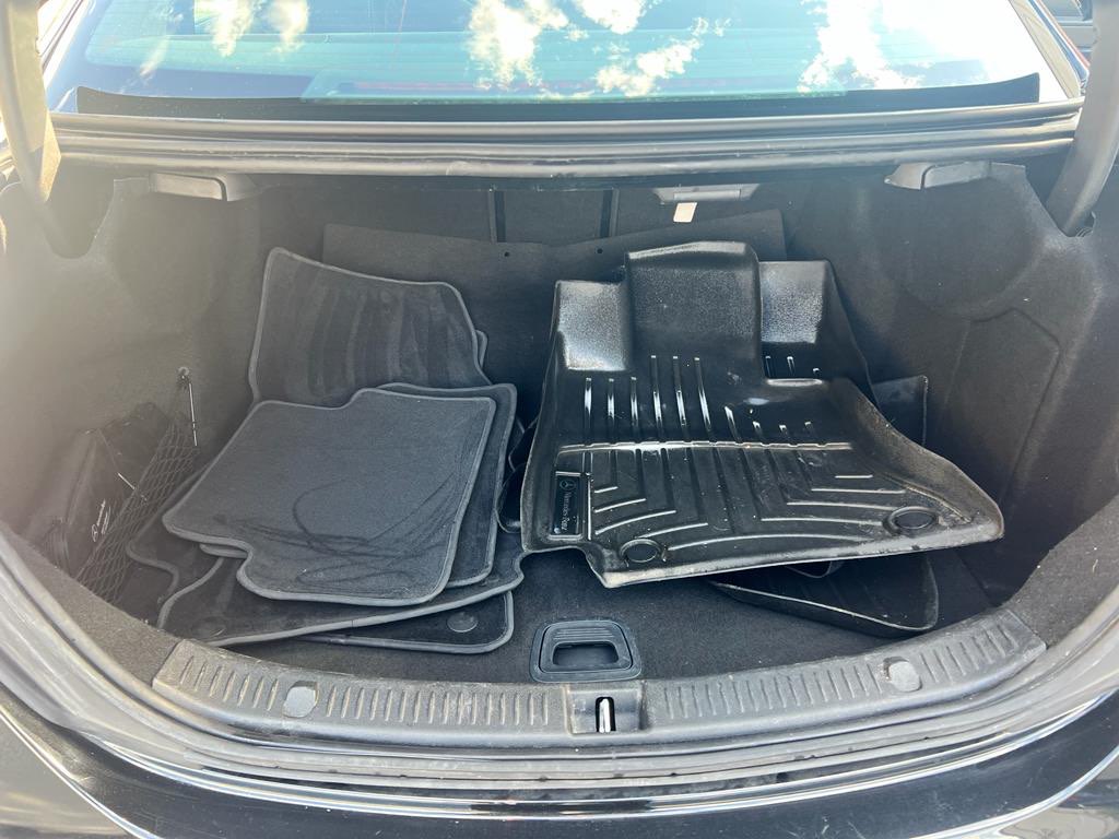 /yarafinecars/2019-Mercedes-Benz-E-Class-5963286288333138.jpg
