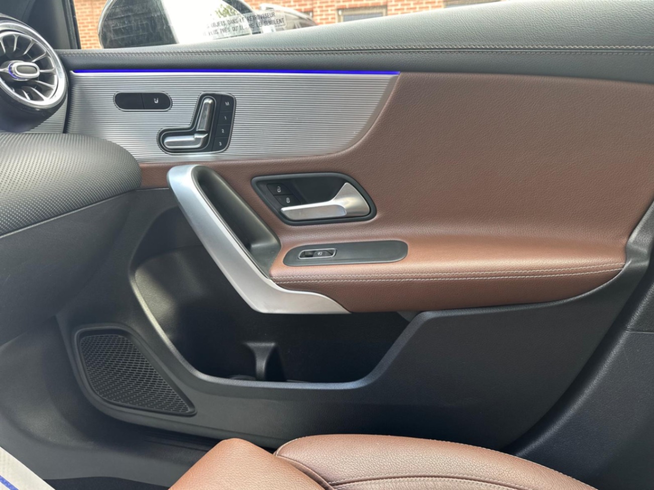 /yarafinecars/2020-Mercedes-Benz-A-Class-09505449468496385.jpg