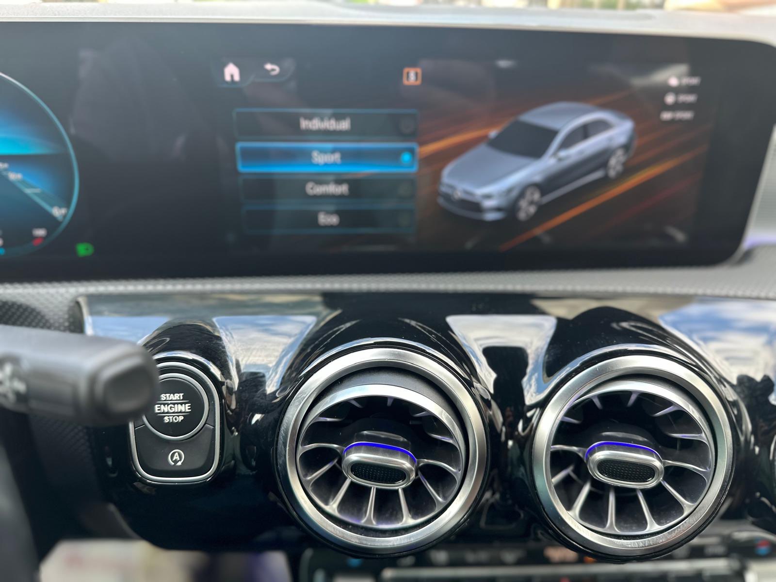 /yarafinecars/2020-Mercedes-Benz-A-Class-31653279165930615.jpg