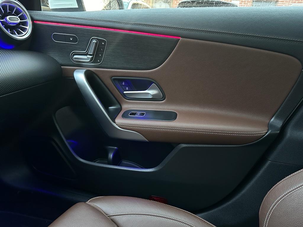 /yarafinecars/2020-Mercedes-Benz-CLA-class-05598407509396264.jpg