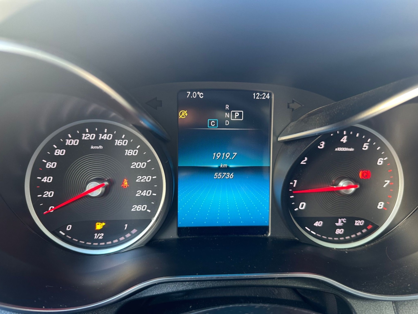 /yarafinecars/2020-Mercedes-Benz-GLC-class-5570243232510932.jpg