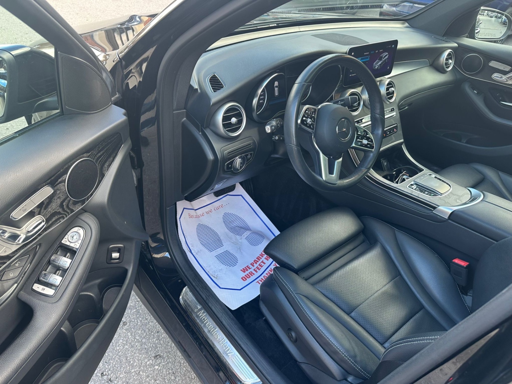 /yarafinecars/2020-Mercedes-Benz-GLC-class-724199129223992.jpg