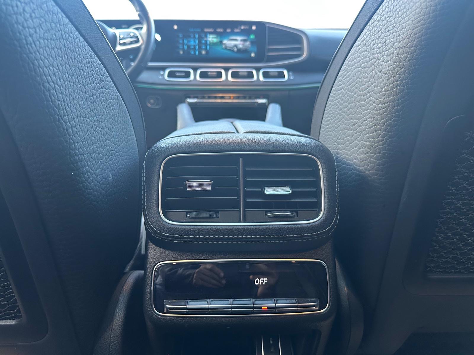 /yarafinecars/2020-Mercedes-Benz-GLS-class-009869708077809847.jpg