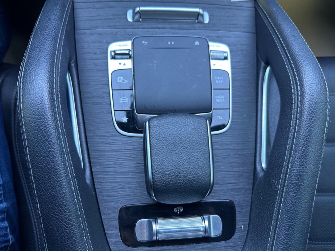 /yarafinecars/2020-Mercedes-Benz-GLS-class-9806900187167398.jpg