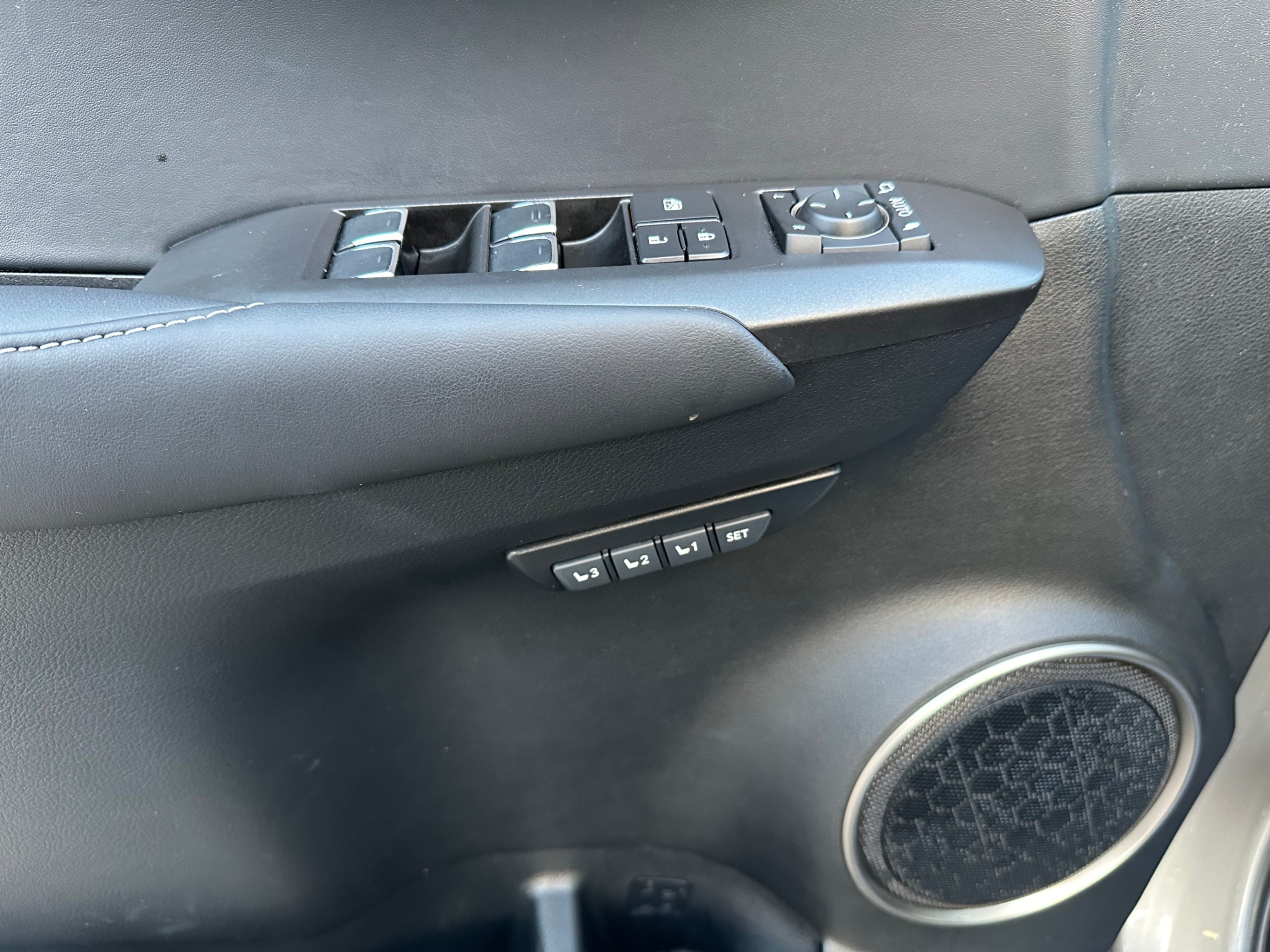 /yarafinecars/2021-Lexus-NX-102474748258504.jpg