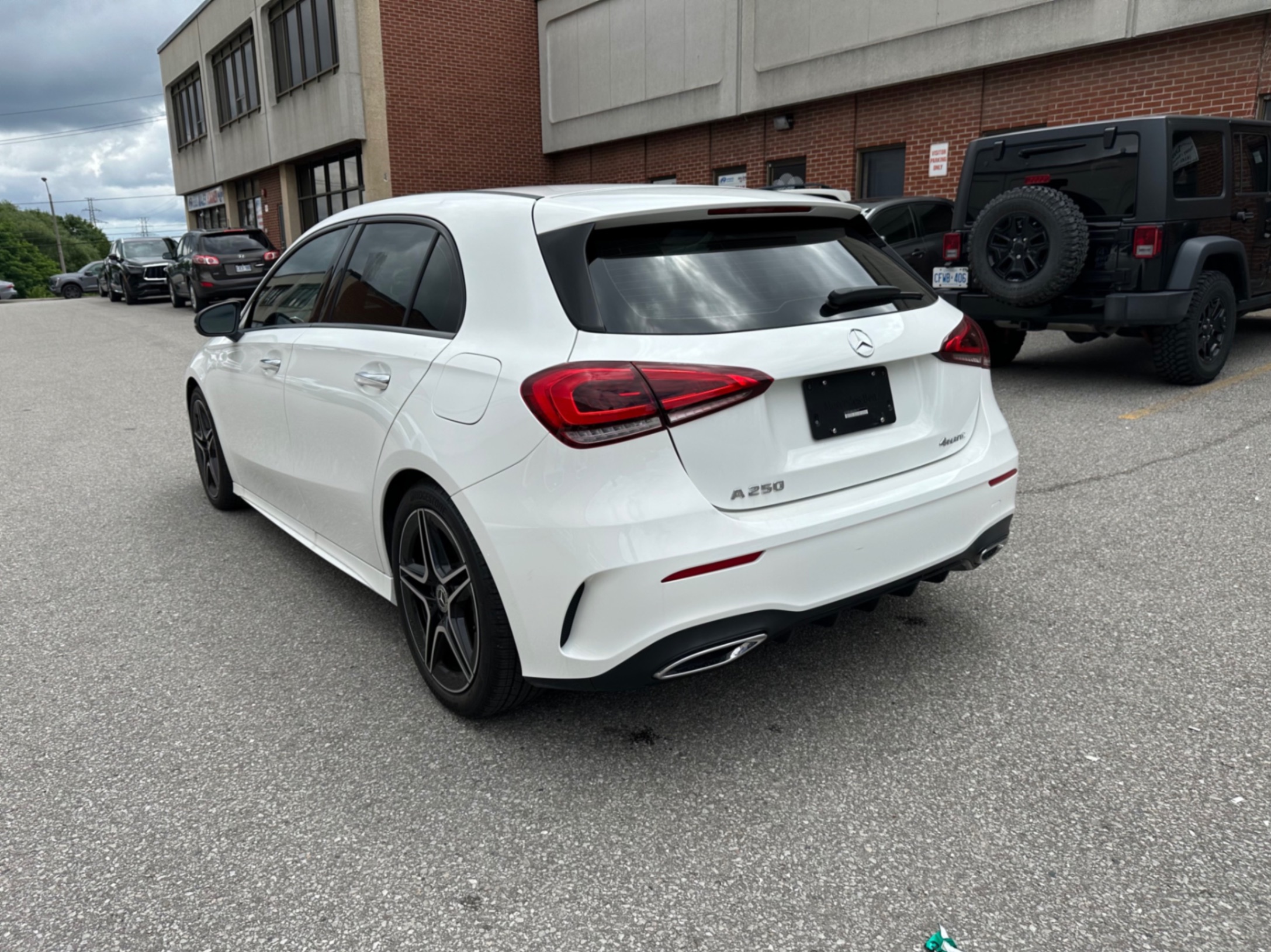 /yarafinecars/2022-Mercedes-Benz-A-Class-035934807124644585.jpg