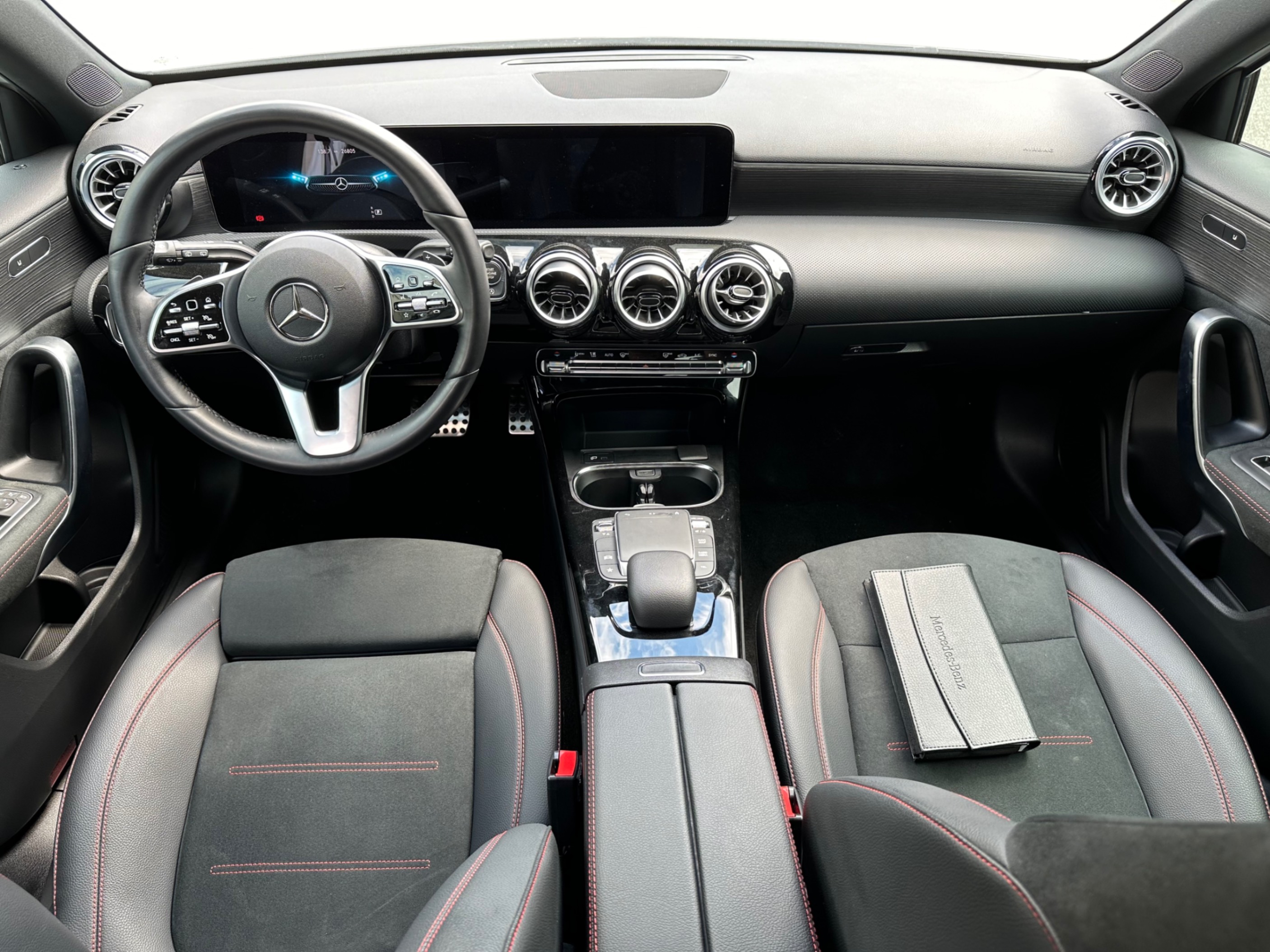 /yarafinecars/2022-Mercedes-Benz-A-Class-08162100501270864.jpg