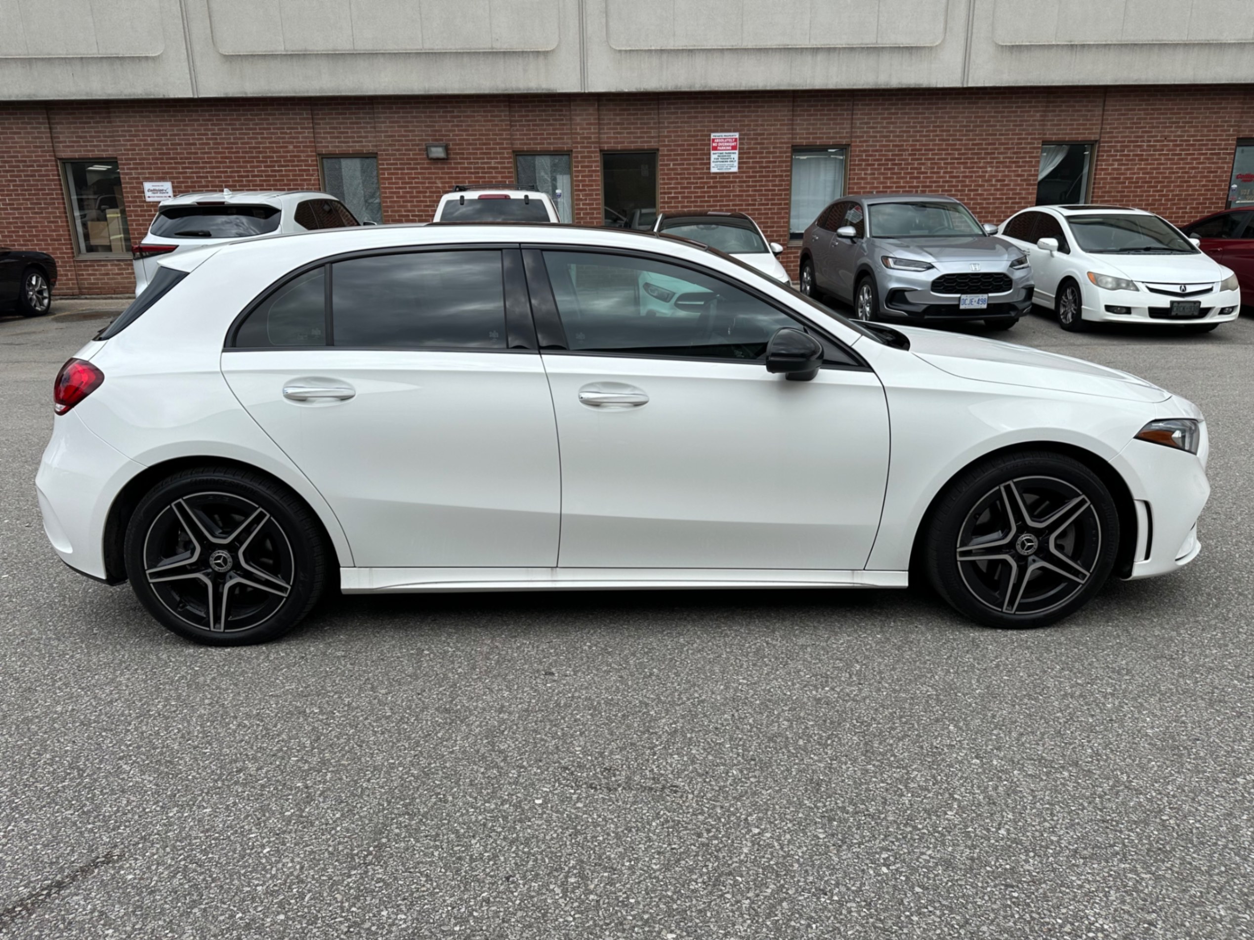 /yarafinecars/2022-Mercedes-Benz-A-Class-5586440775817718.jpg