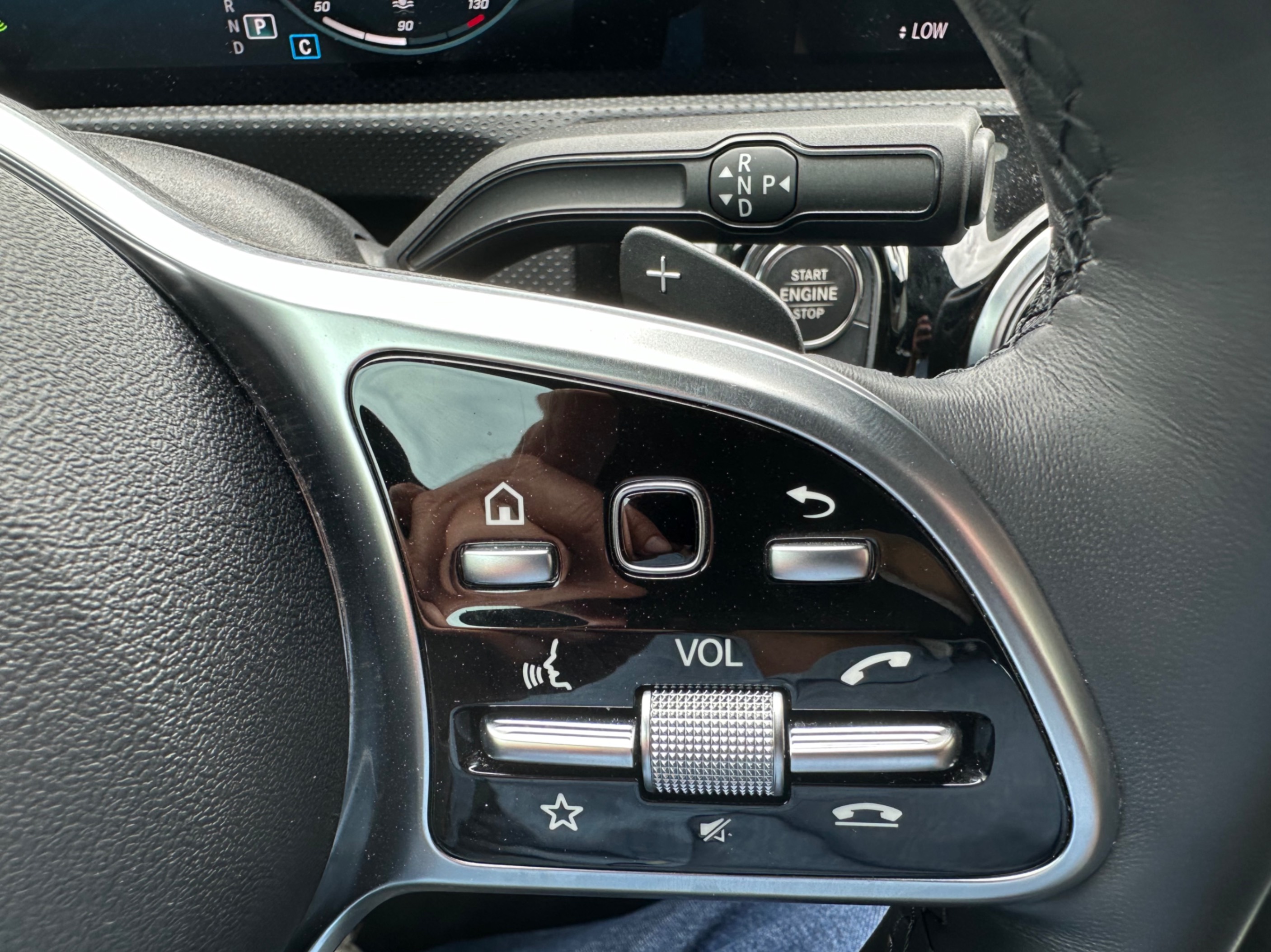 /yarafinecars/2022-Mercedes-Benz-A-Class-674066495813866.jpg