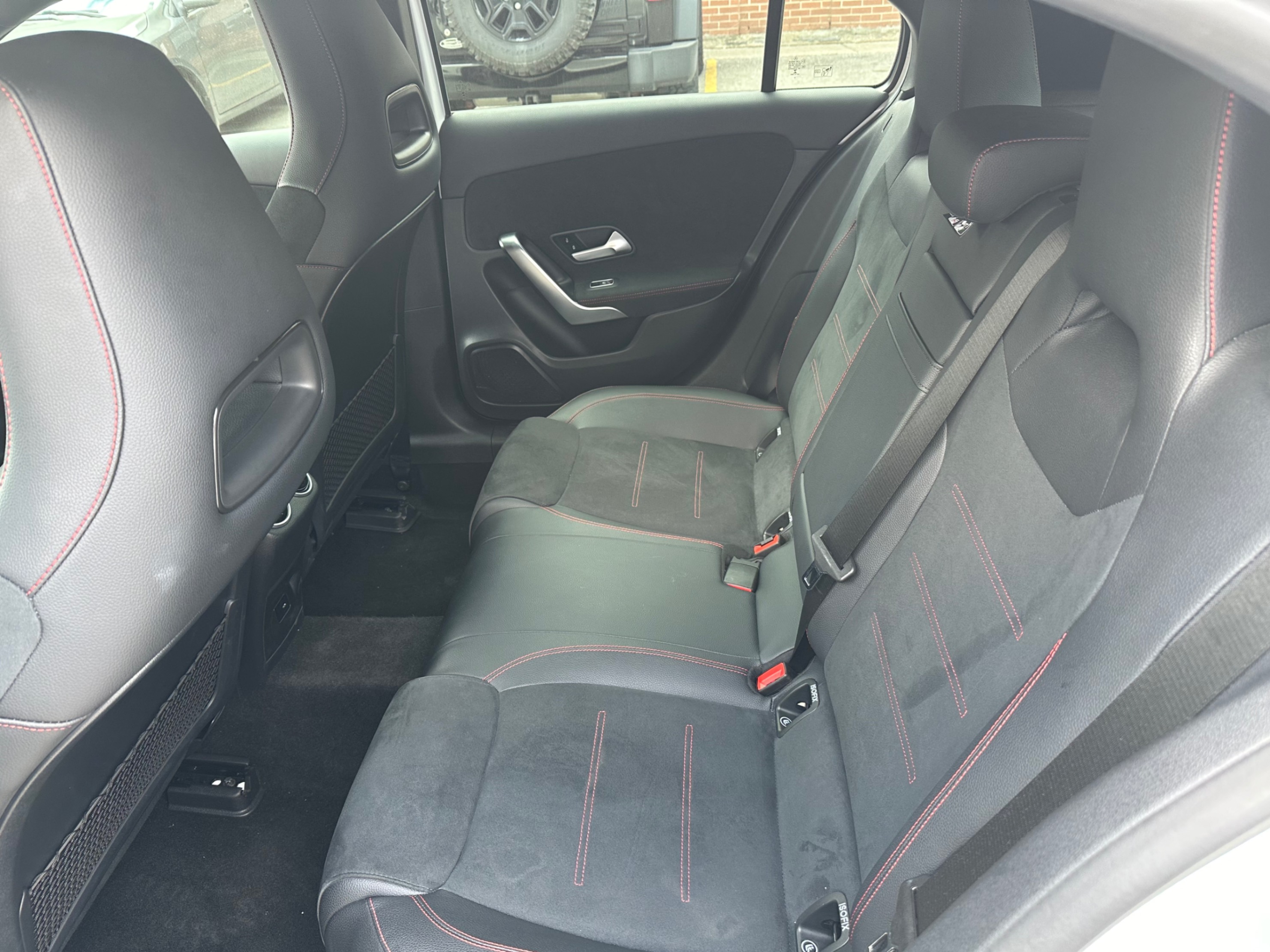 /yarafinecars/2022-Mercedes-Benz-A-Class-7639314864598012.jpg