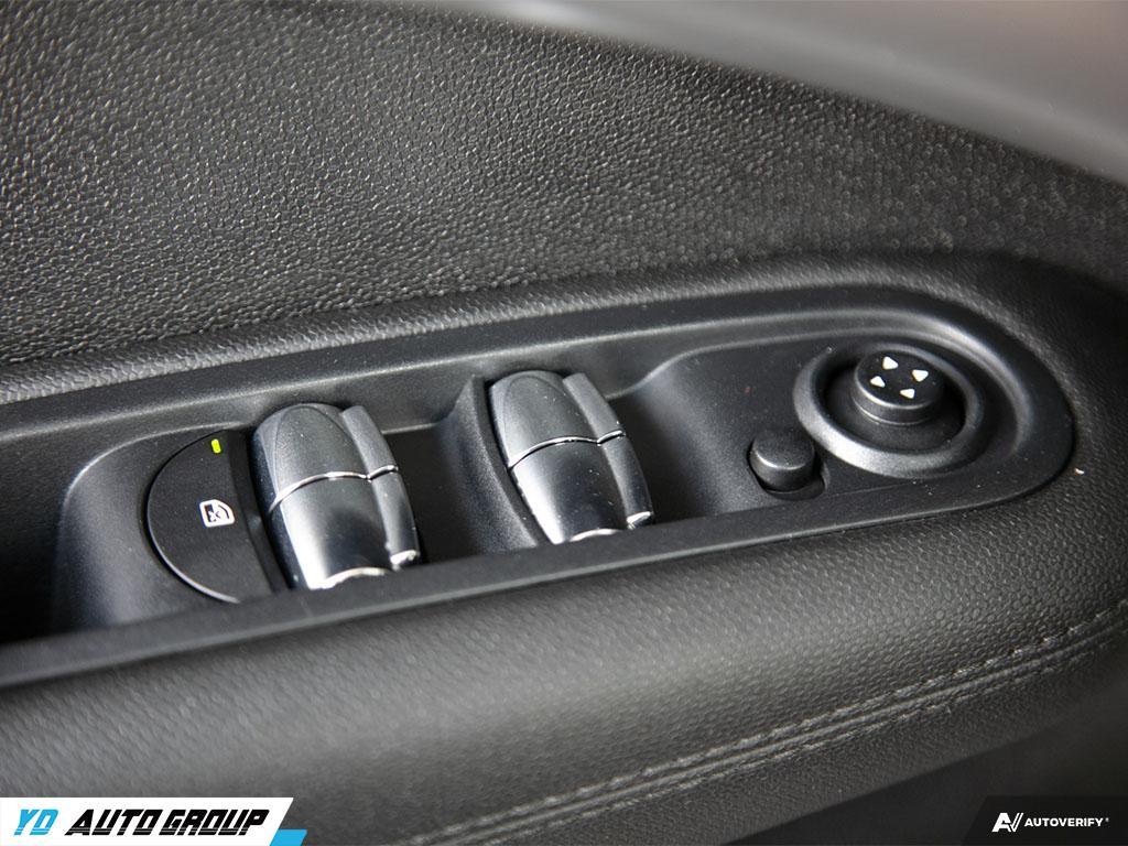 /ydautosalesinc/2013-MINI-CooperCountryman-19224796710537828.jpg