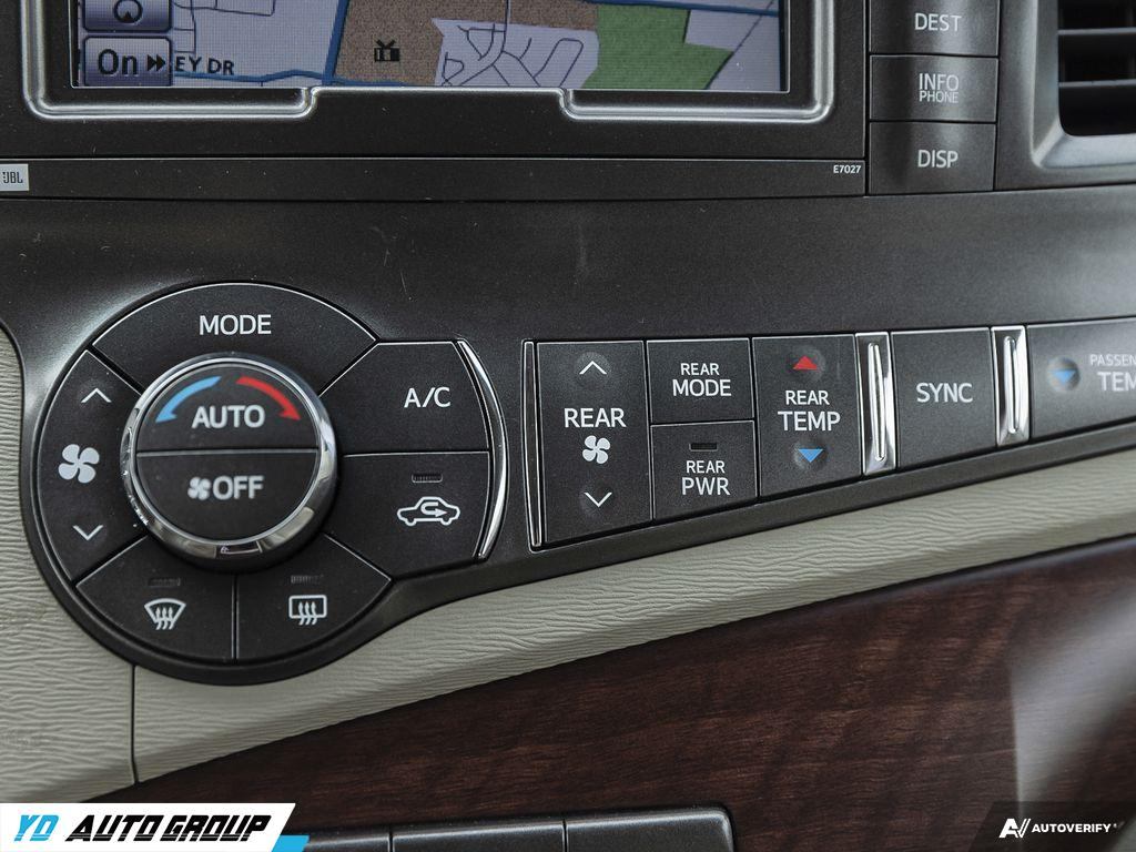 /ydautosalesinc/2014-Toyota-Sienna-2672080048079719.jpg