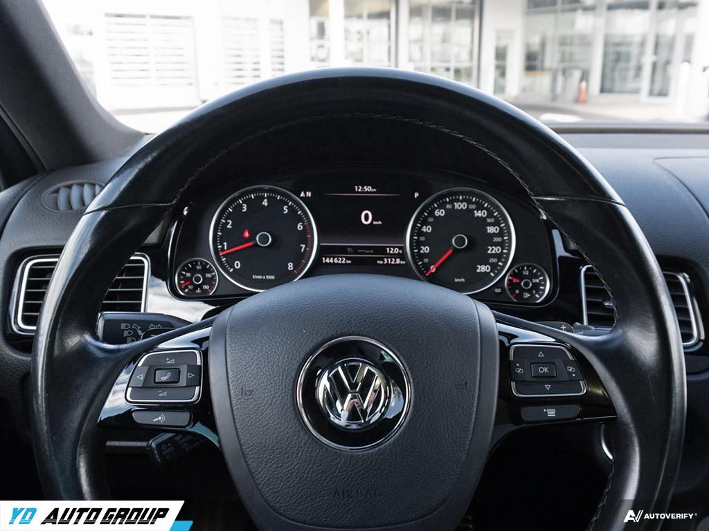 /ydautosalesinc/2014-Volkswagen-Touareg-880084415789885.jpg