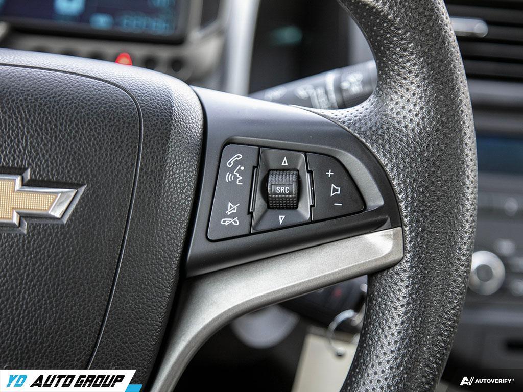 /ydautosalesinc/2015-Chevrolet-Sonic-028938002638212446.jpg