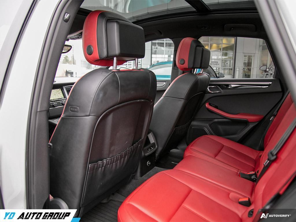 /ydautosalesinc/2015-Porsche-Macan-32150626359937795.jpg