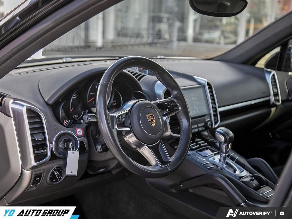 /ydautosalesinc/2017-Porsche-Cayenne-16871622076863235.jpg