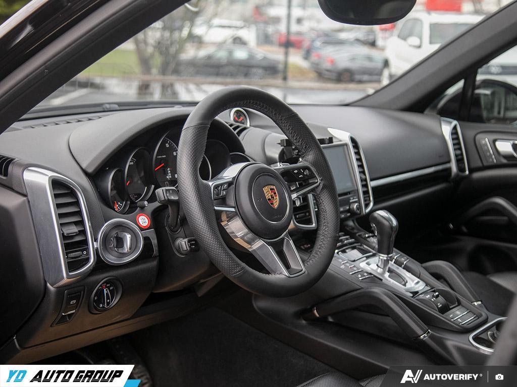 /ydautosalesinc/2017-Porsche-Cayenne-19192190252577235.jpg