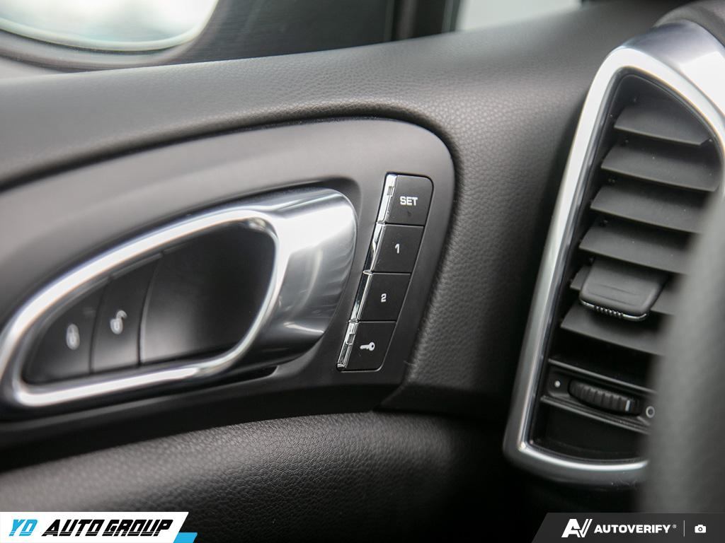 /ydautosalesinc/2017-Porsche-Cayenne-9748309877445456.jpg