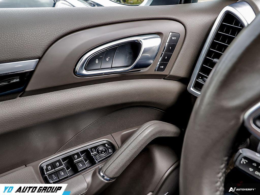 /ydautosalesinc/2017-Porsche-Cayenne-9970338113260497.jpg