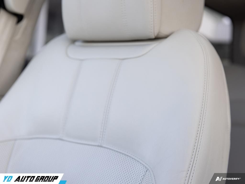 /ydautosalesinc/2018-LandRover-RangeRover-04108138634410485.jpg