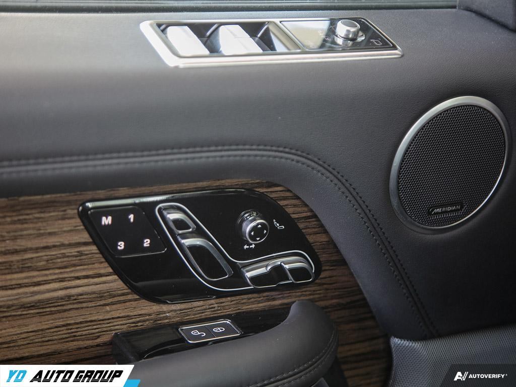 /ydautosalesinc/2018-LandRover-RangeRover-889618660038139.jpg