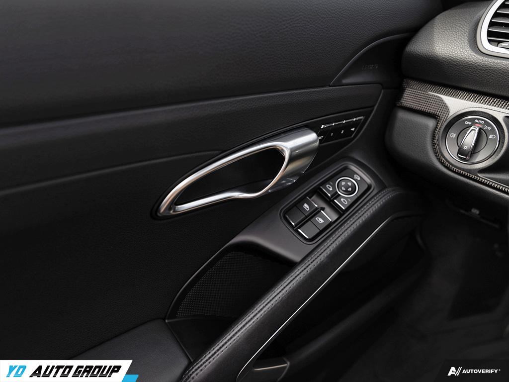 /ydautosalesinc/2018-Porsche-718Boxster-6990470027733406.jpg
