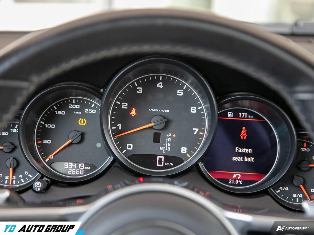 /ydautosalesinc/2018-Porsche-Cayenne-3595494821335288.jpg