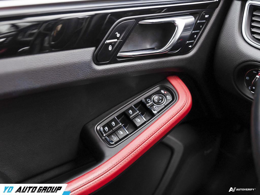 /ydautosalesinc/2018-Porsche-Macan-12021430479617212.jpg