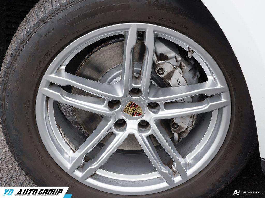 /ydautosalesinc/2018-Porsche-Macan-29923466220468575.jpg