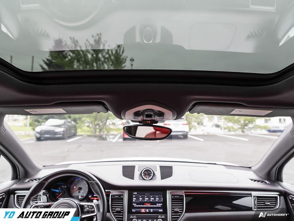 /ydautosalesinc/2018-Porsche-Macan-45374865667699393.jpg