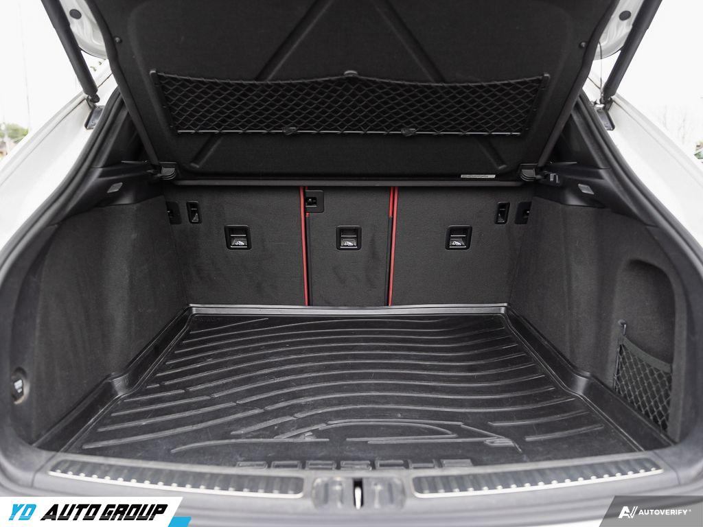 /ydautosalesinc/2018-Porsche-Macan-9436119158349401.jpg