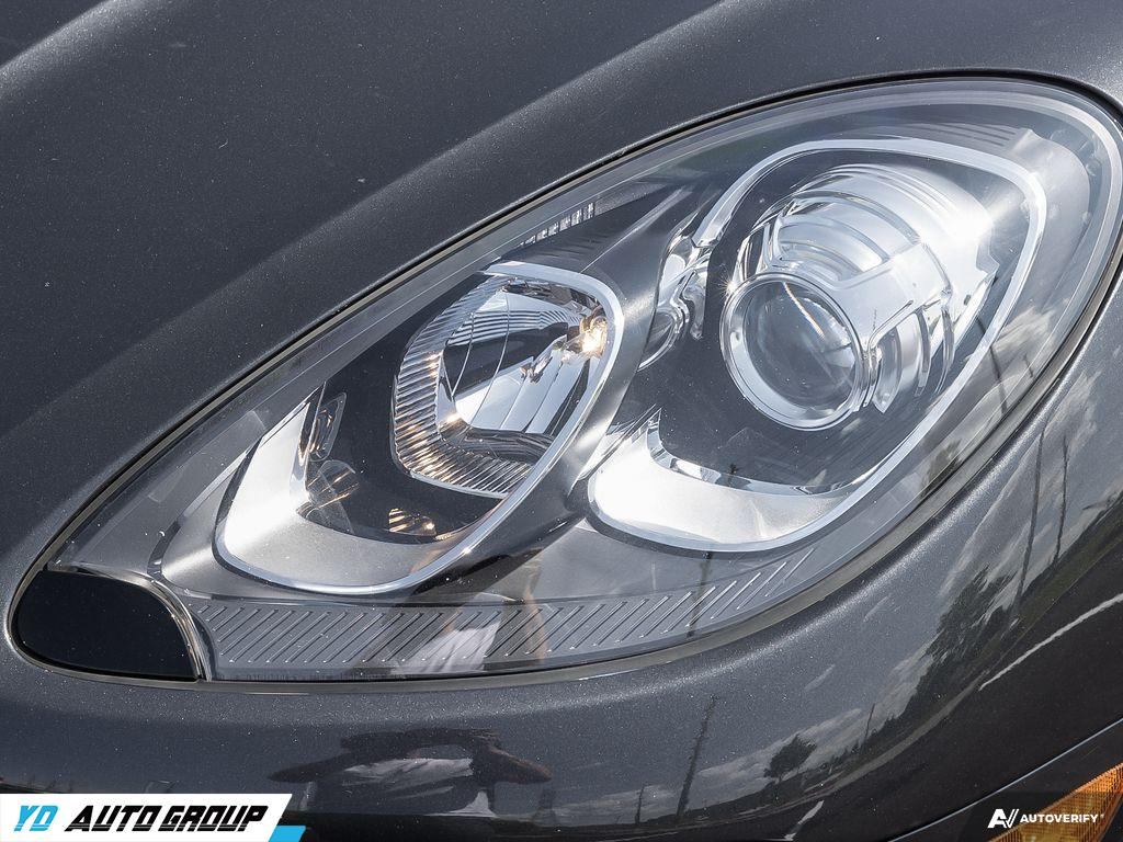 /ydautosalesinc/2018-Porsche-macan-06692365911560283.jpg