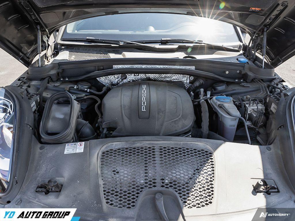 /ydautosalesinc/2018-Porsche-macan-17785275860491012.jpg