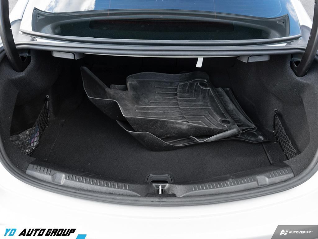 /ydautosalesinc/2019-Mercedes-Benz-E-Class-49476279799811196.jpg