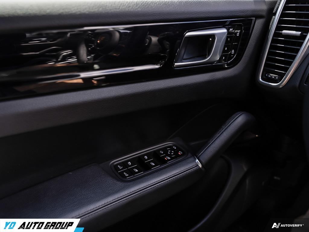 /ydautosalesinc/2019-Porsche-Cayenne-09745812499031281.jpg