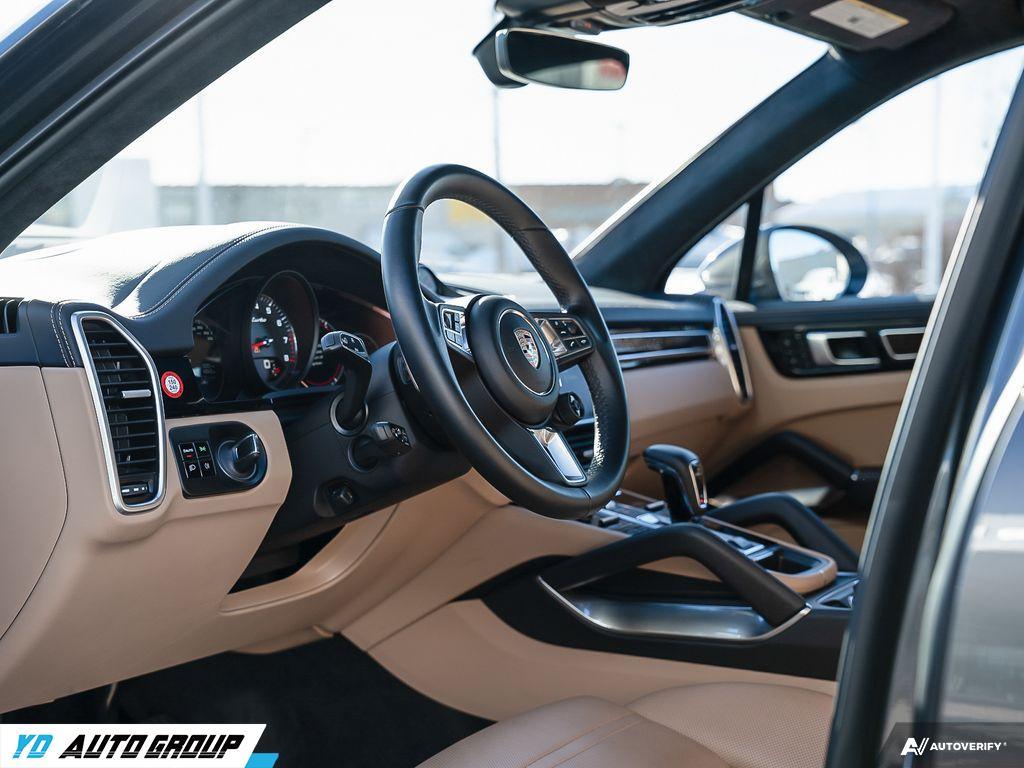 /ydautosalesinc/2019-Porsche-Cayenne-5320759755755322.jpg