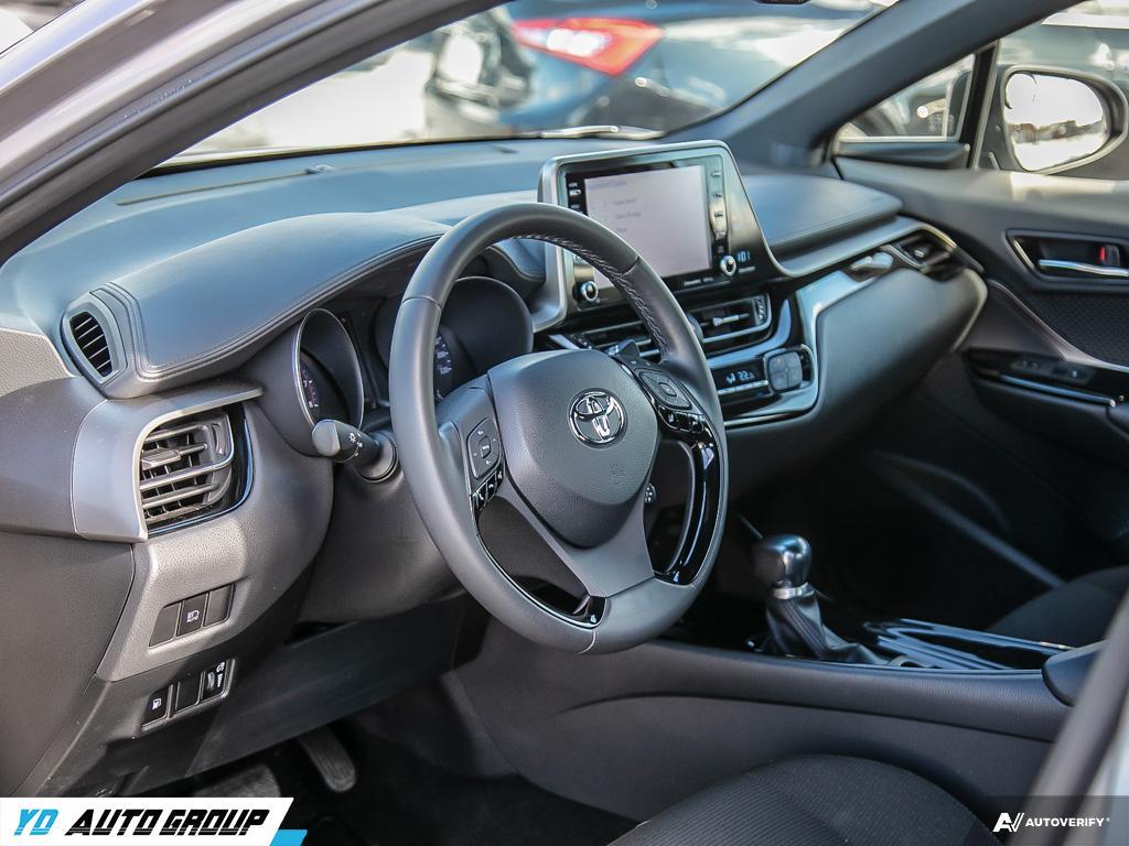 /ydautosalesinc/2019-Toyota-C-HR-8887925166236024.jpg