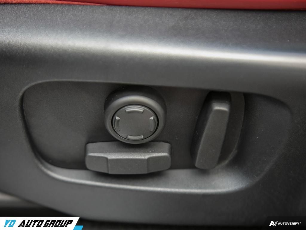 /ydautosalesinc/2020-LandRover-RangeRover-15959344257608898.jpg