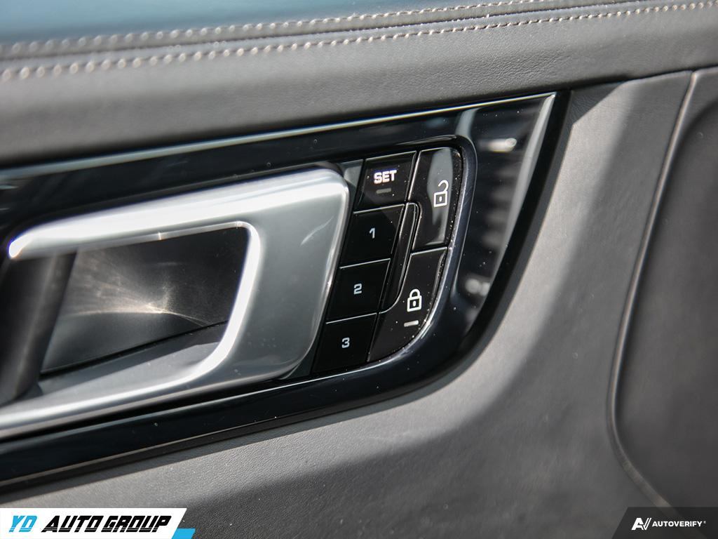 /ydautosalesinc/2020-Porsche-Cayenne-42770716981576706.jpg