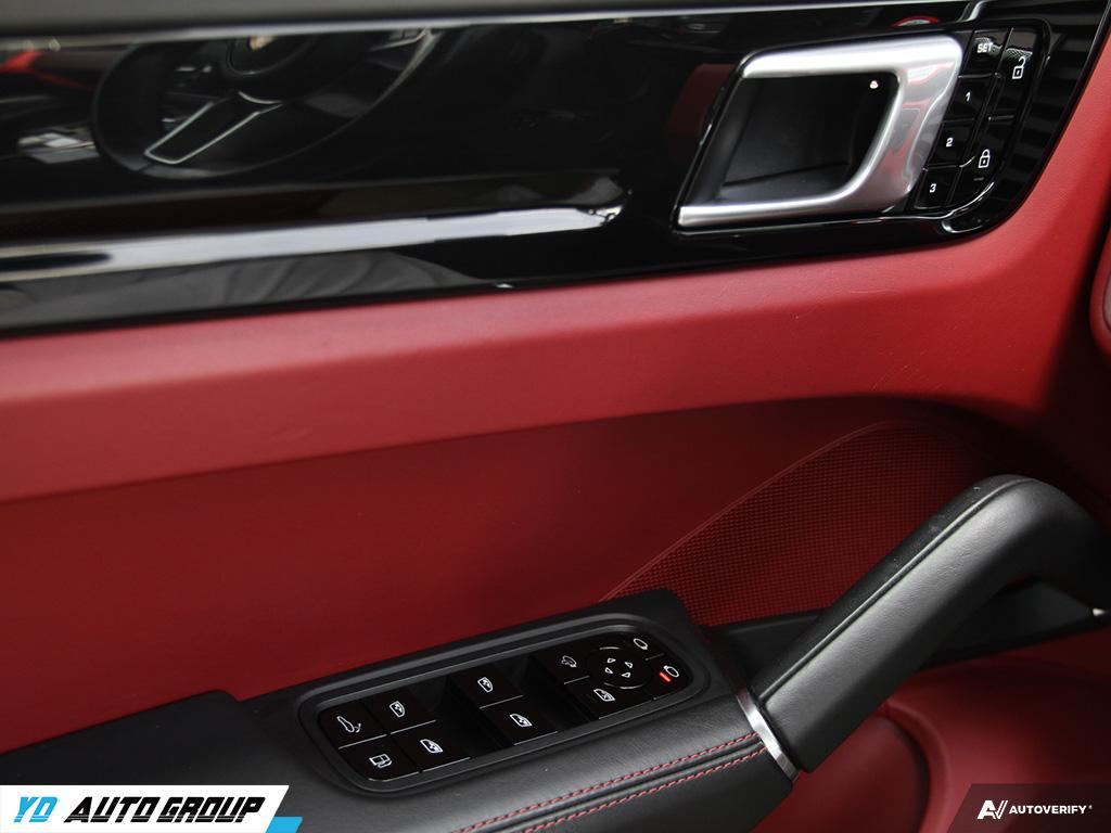 /ydautosalesinc/2020-Porsche-Cayenne-6817106738766054.jpg
